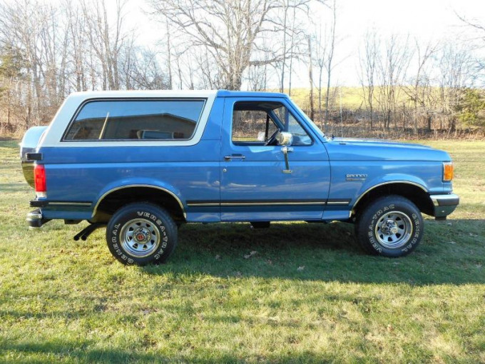 1988_ford_bronco_xlt_4x4_58l_v8-1547847813-213-e.jpeg