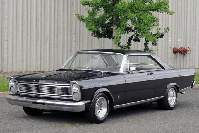 460-Powered 1965 Ford Galaxie 500 LTD 5-Speed.jpg