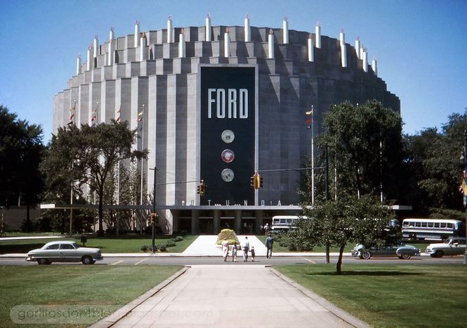 ford-rotunda-96.jpg